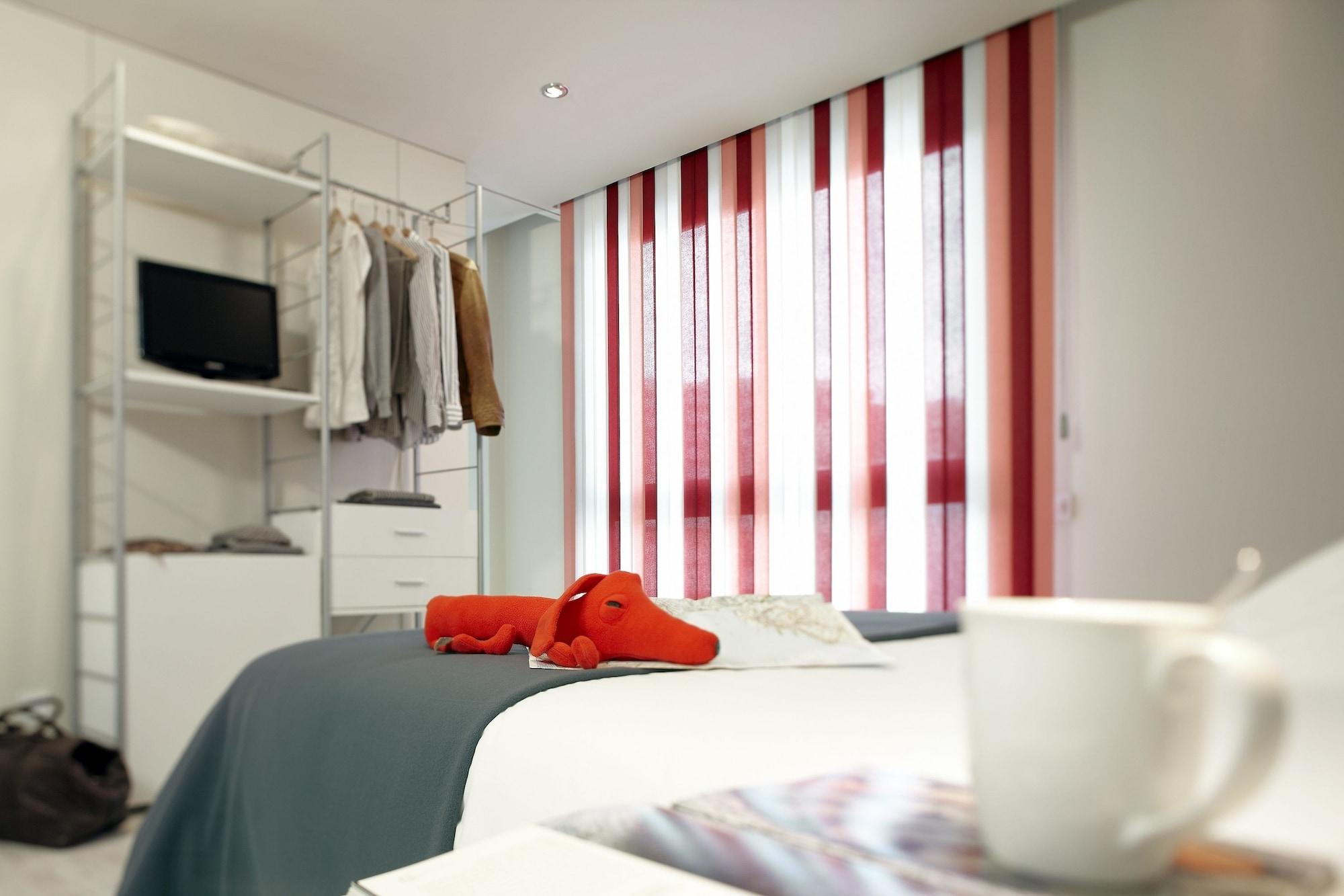 Limehome Barcelona Rector Triado Экстерьер фото