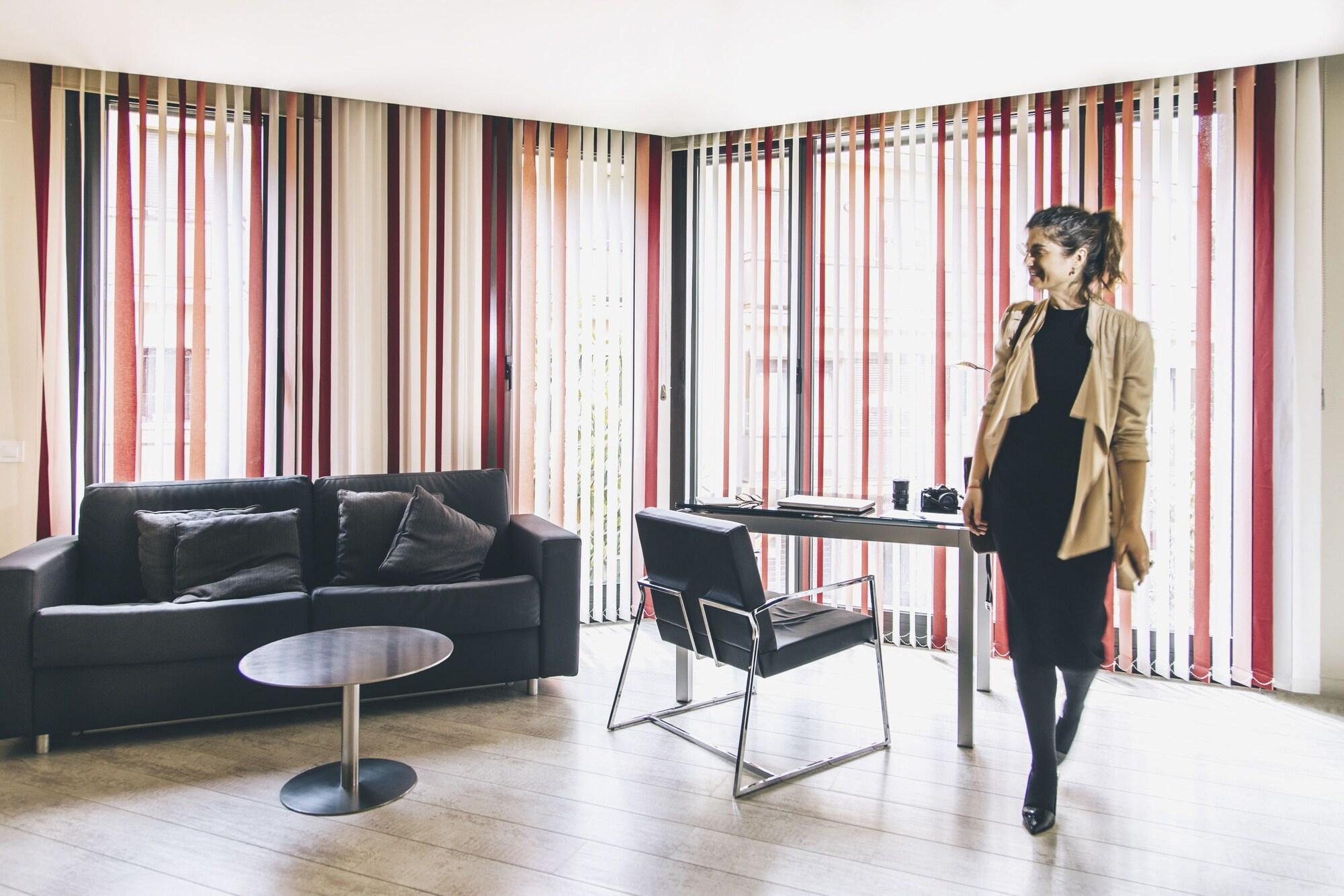 Limehome Barcelona Rector Triado Экстерьер фото