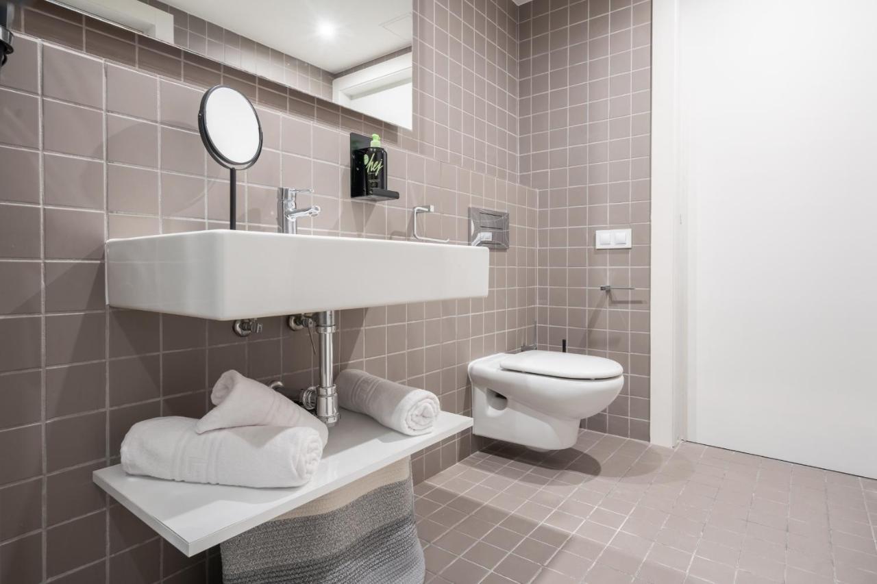 Limehome Barcelona Rector Triado Экстерьер фото