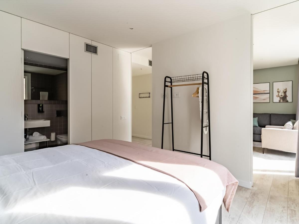 Limehome Barcelona Rector Triado Экстерьер фото